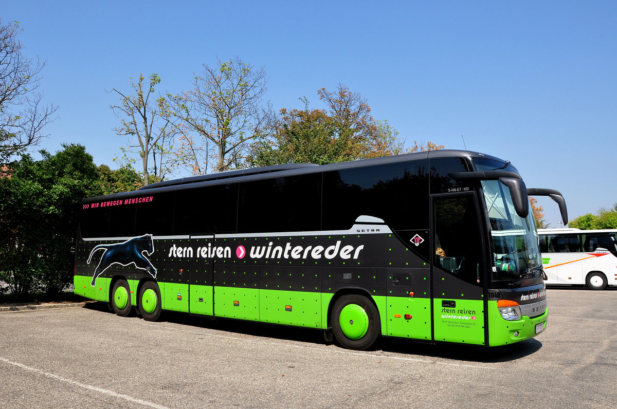 Setra 416 GT-HD von Stern Reisen Wintereder aus sterreich in Krems.