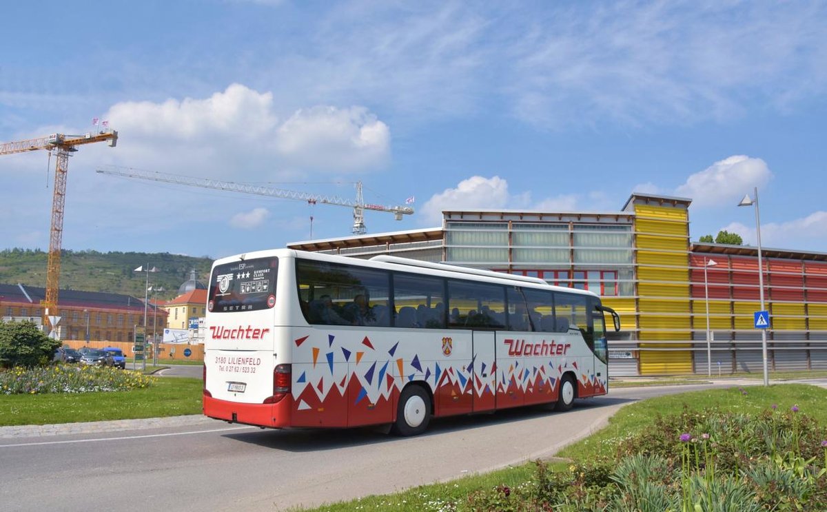 Setra 416 GT-HD von WACHTER Reisen aus Nieder�sterreich in Krems.