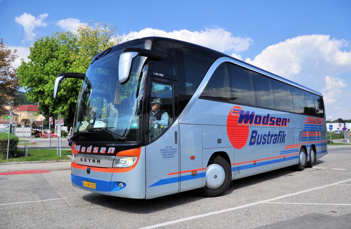 SETRA 416 HDH von MADSEN Bustouristik/D�nemark im August 2013 in Krems.