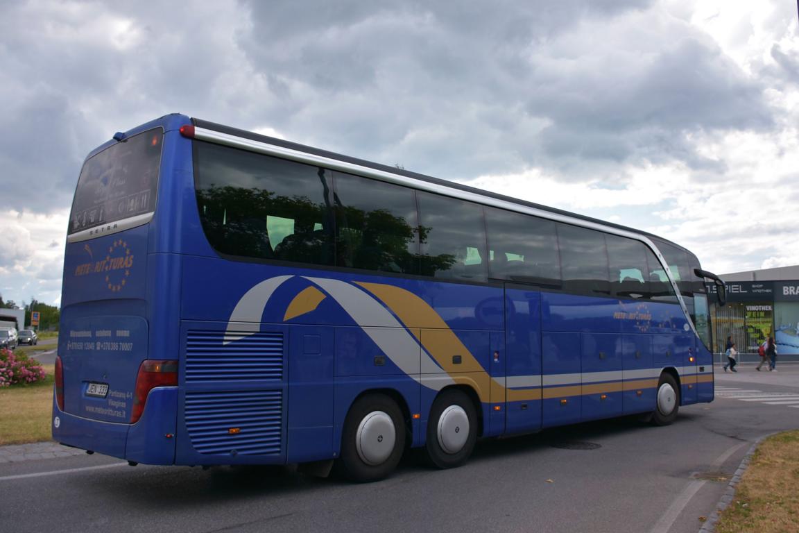 Setra 416 HDH von Meteorit Turas aus LT 06/2017 in Krems.