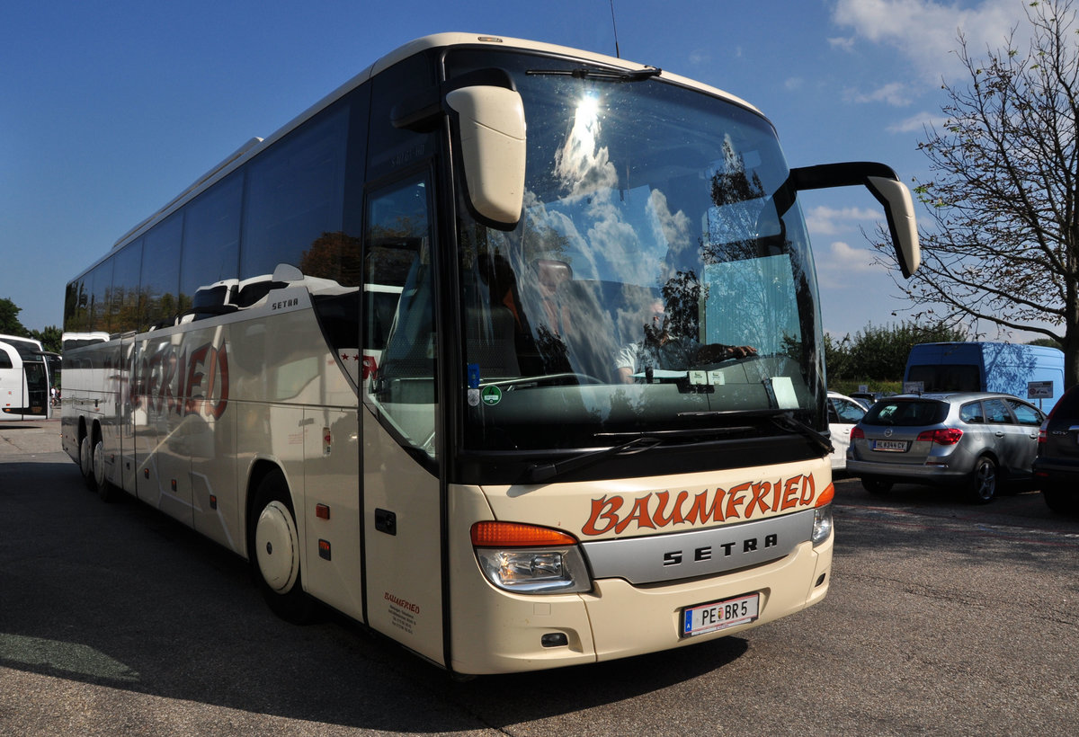 Setra 417 GT-HD von Baumfried Reisen aus �sterreich in Krems gesehen.