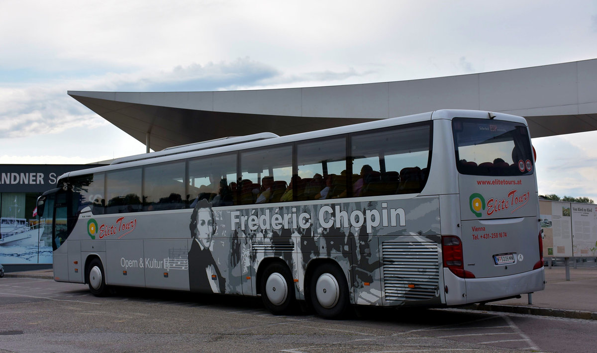 Setra 417 GT-HD von Elite Tours aus �sterreich 2017 in Krems.
