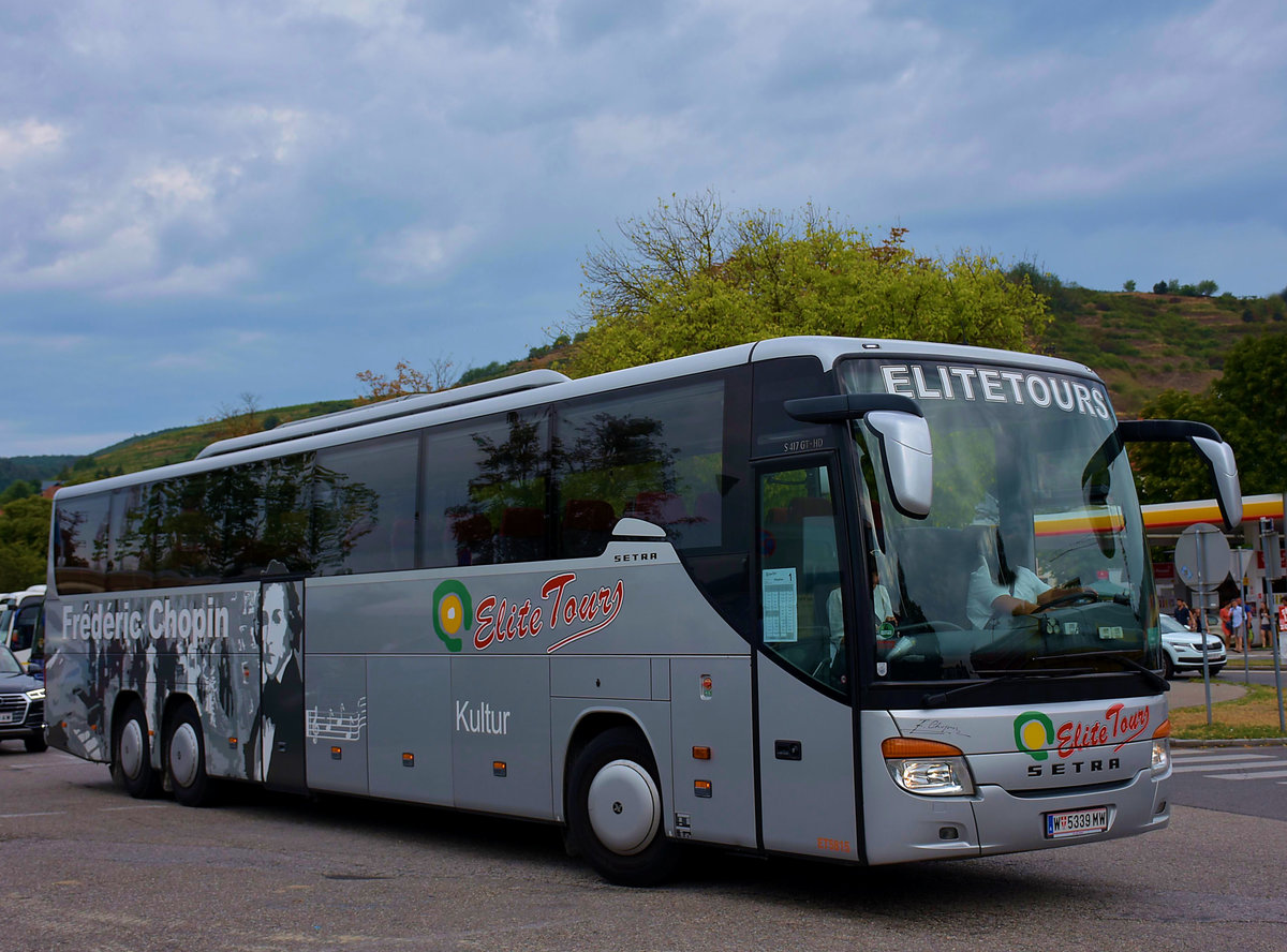 Setra 417 GT-HD von Elite Tours aus �sterreich 2017 in Krems.