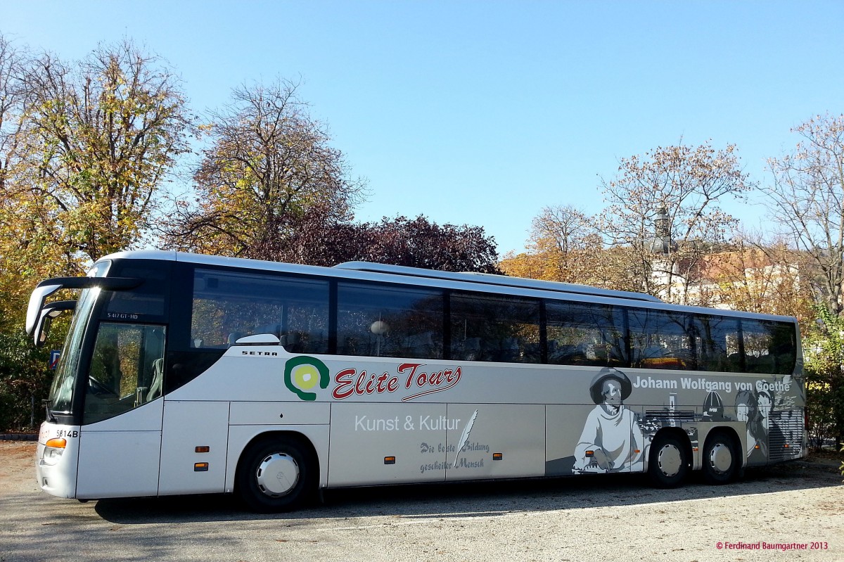 Setra 417 GT-HD von Elite Tours/�sterreich im Okt.2013 in Krems.
