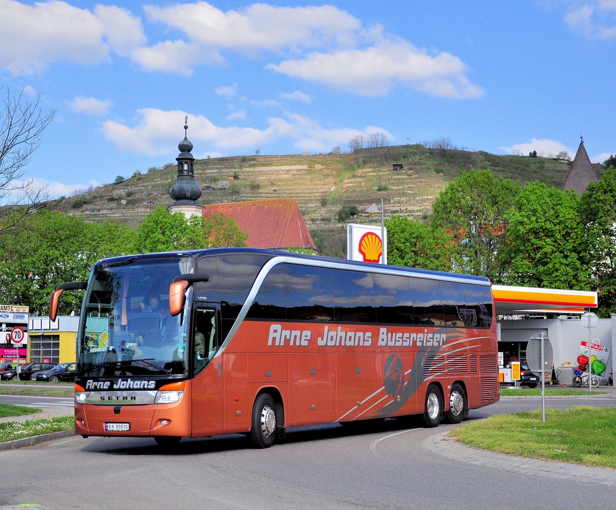 Setra 417 HDH von Arne Johans aus Norwegen am 19.4.2015 in Krems gesehen.