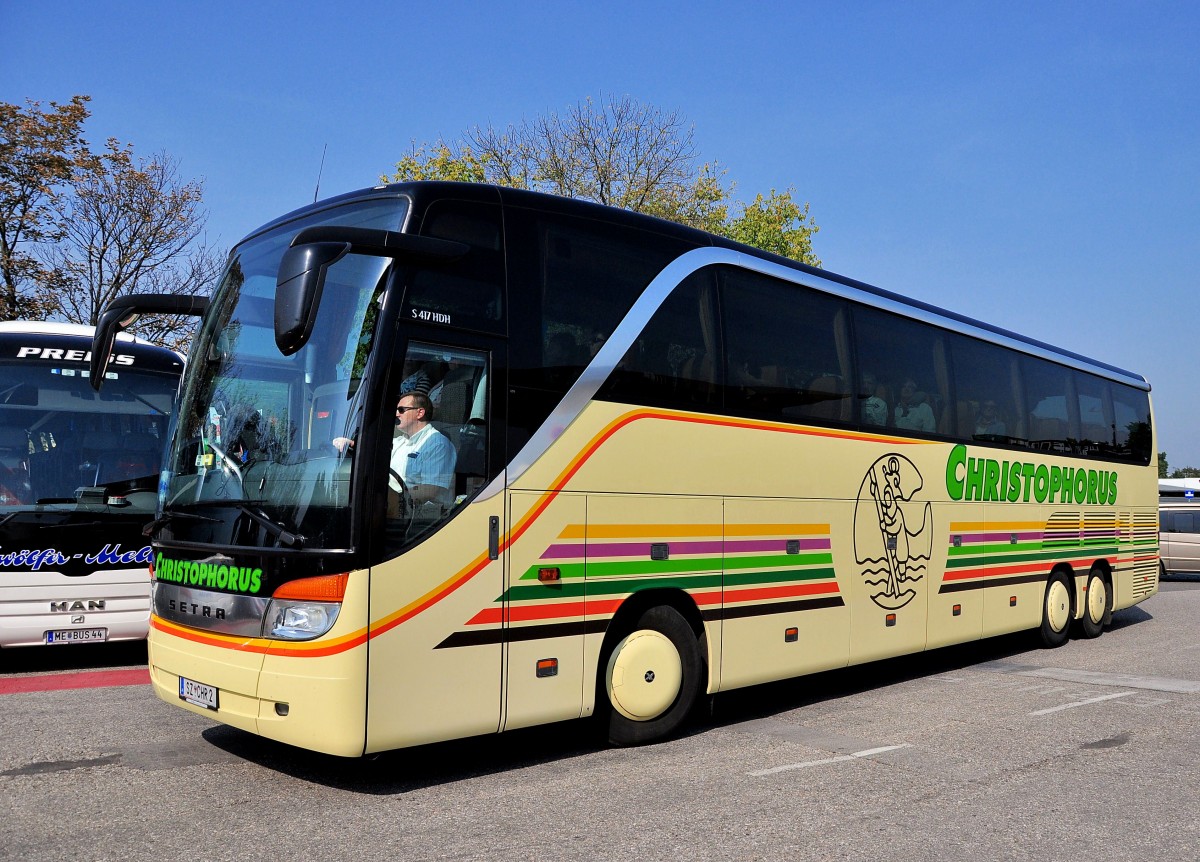 Setra 417 HDH von Christophorus Reisen aus sterreich am 5.9.2014 in Krems gesehen.