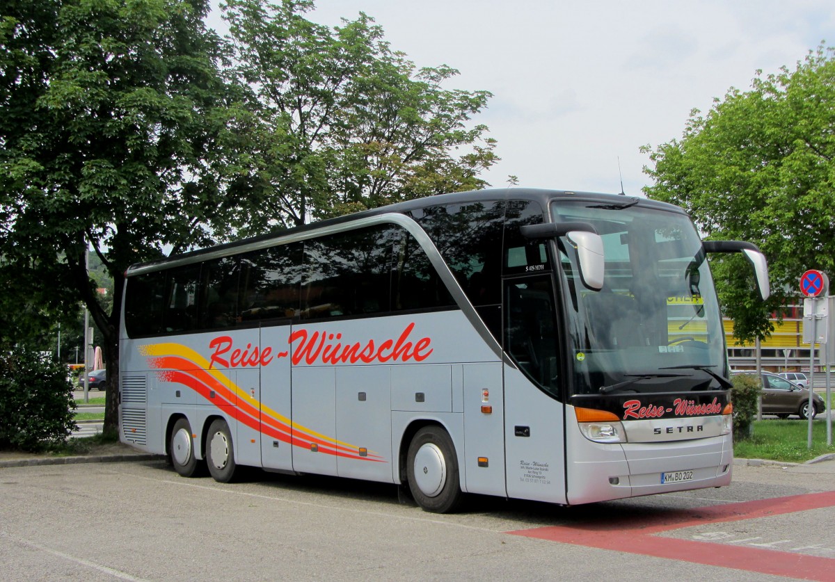 Setra 417 HDH von Laister Reisen aus �sterreich am 2.Juni 2014 in Krems gesehen.