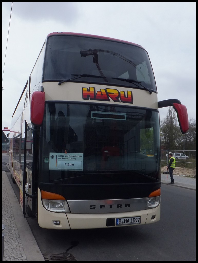 Setra 431 DT von Haru aus Deutschland in Berlin.