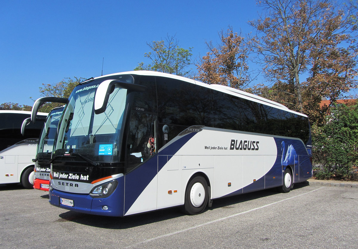 Setra 515 HD von Blaguss Reisen aus Wien in Krems.