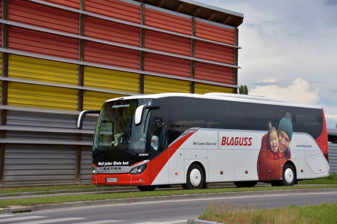 Setra 515 HD von Blaguss Reisen aus sterreich in Krems.