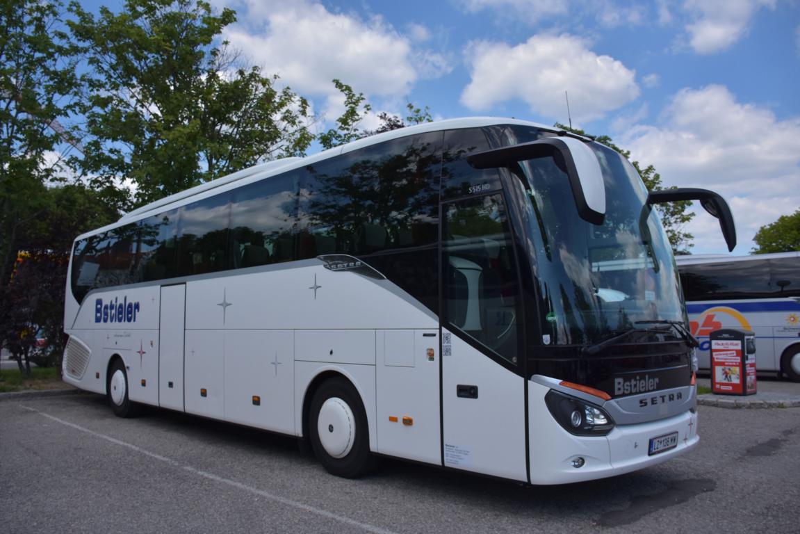 Setra 515 HD von Bstieler Reisen aus �sterreich in Krems.
