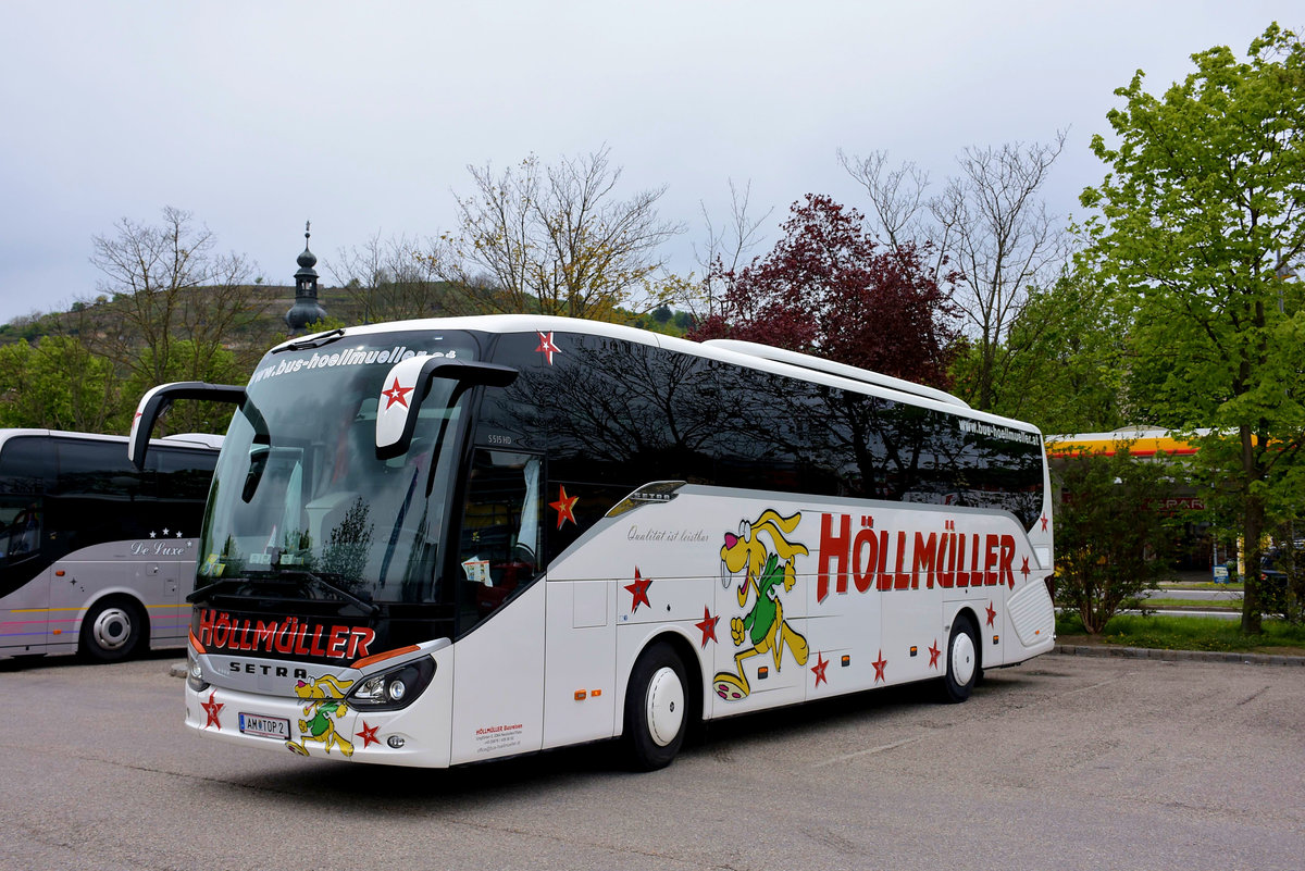 Setra 515 HD von H�llm�ller Reisen aus Nieder�sterreich in Krems.