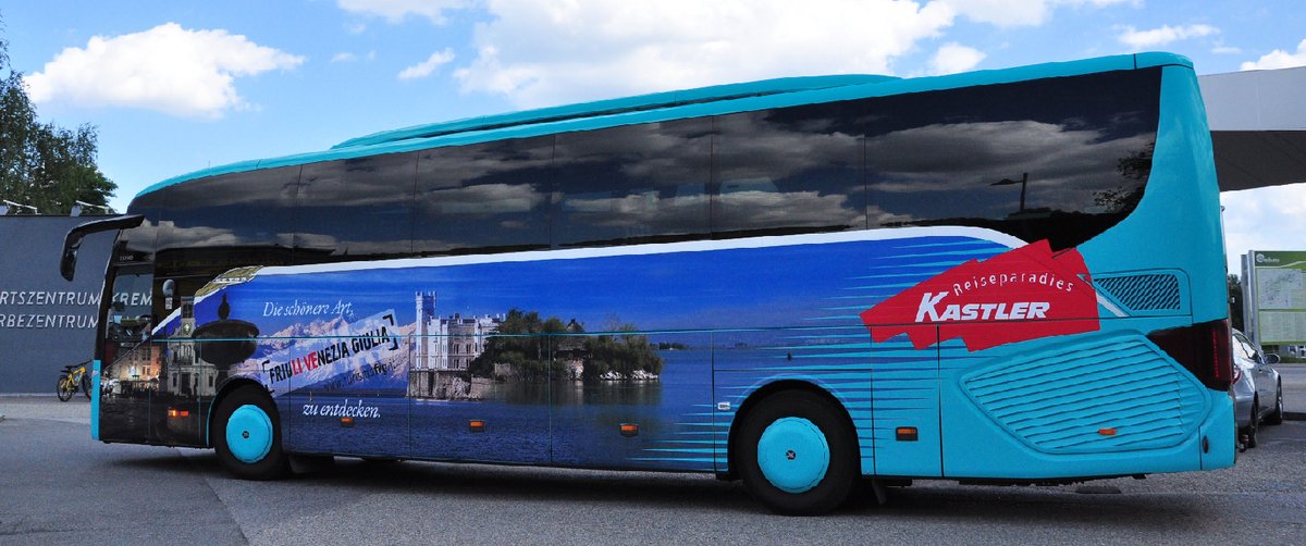 Setra 515 HD von Kastler Reisen-Reiseb�ro aus �sterreich in Krems gesehen.