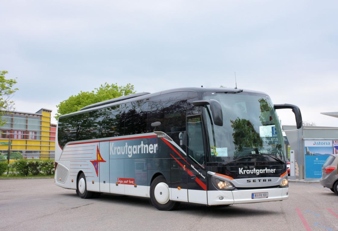 Setra 515 HD von KRAUTGARTNER Reisen aus Ober�sterreich in Krems.