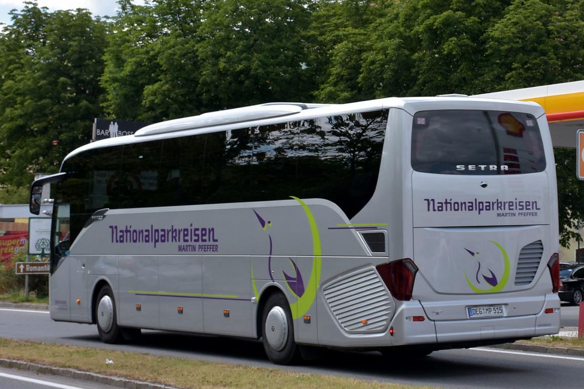 Setra 515 HD von Martin Pfeffer - Nationalparkreisen aus der BRD 06/2017 in Krems.