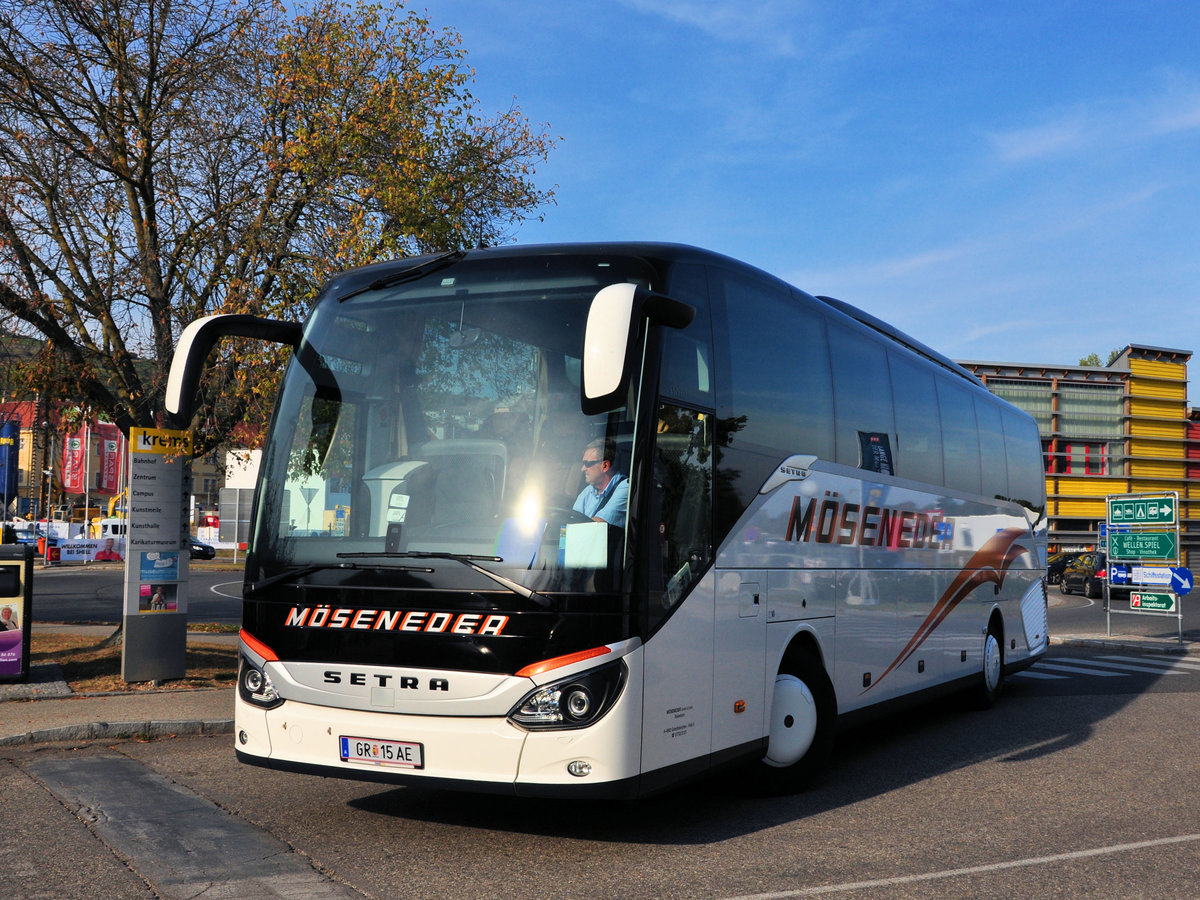 Setra 515 HD von M�seneder Reisen aus �sterreich in Krems.