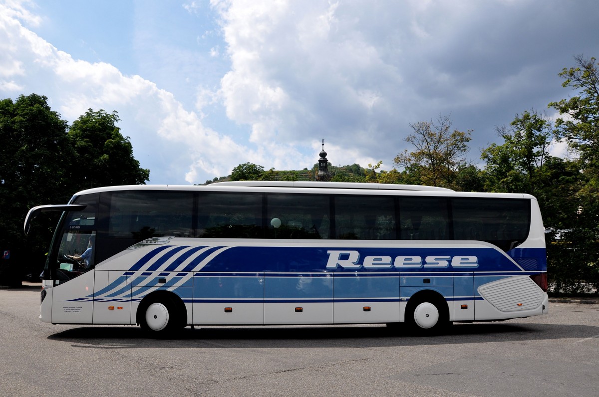 Setra 515 HD von REESE Reisen aus der BRD im Juni 2015 in Krems gesehen.