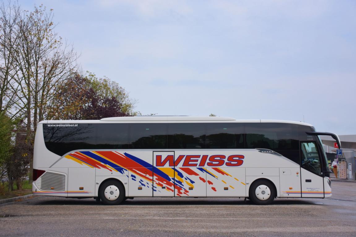 Setra 515 HD von Weiss Reisen aus sterreich 2017 in Krems.