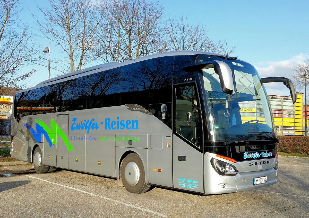 Setra 515 HD von Zw�lfer Reisen aus Nieder�sterreich am 9.12.2014 in Krems.