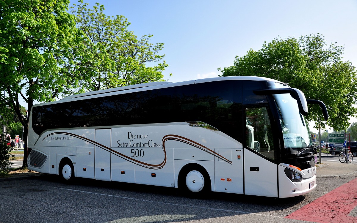 Setra 516 HD aus M�dling/�sterreich im April 2014 in Krems.