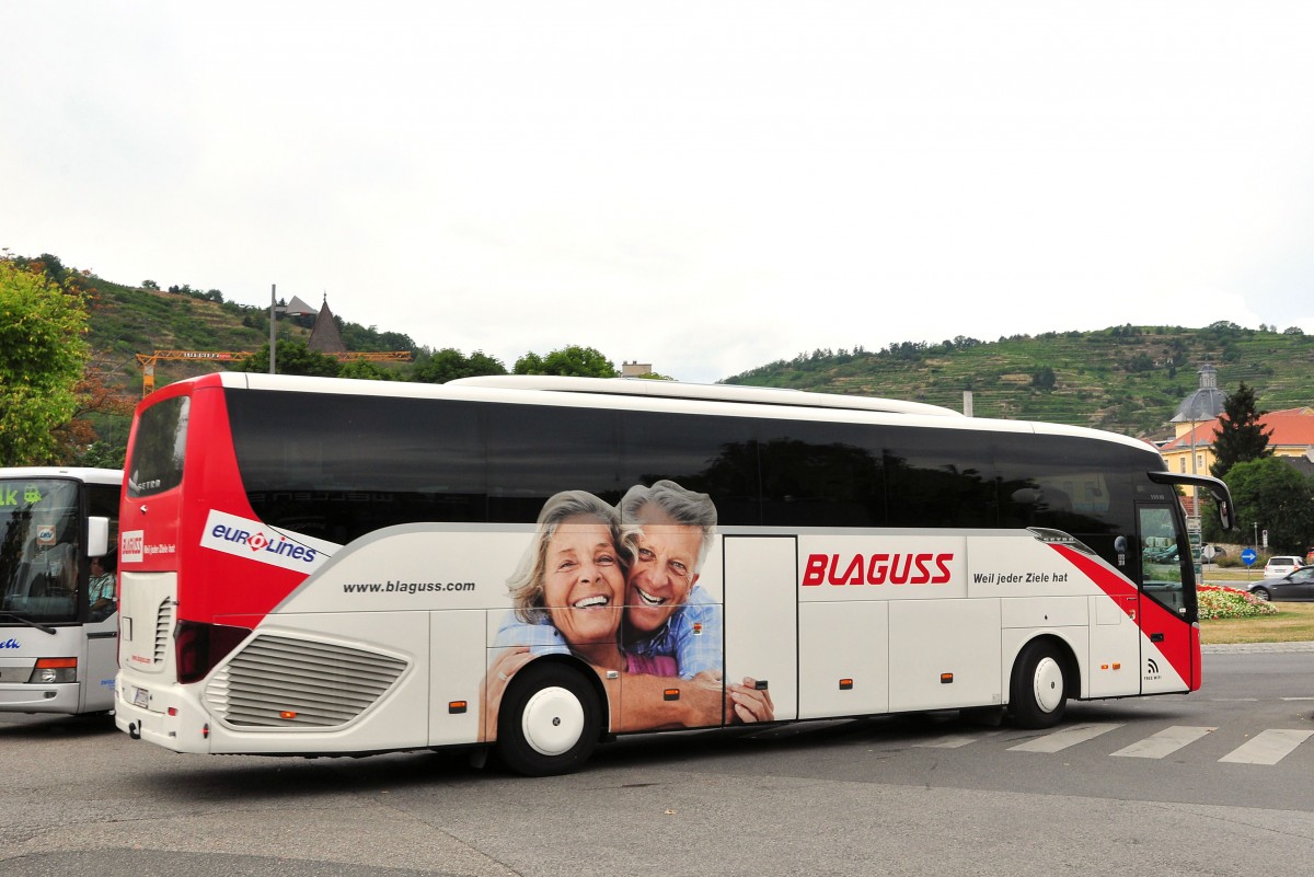 Setra 516 HD von Blaguss Reisen aus sterreich in Krems unterwegs.