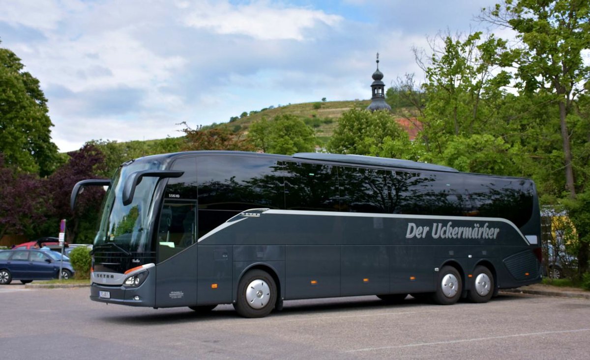 Setra 516 HD von  Der Unkerm�rker  aus der BRD in Krems.