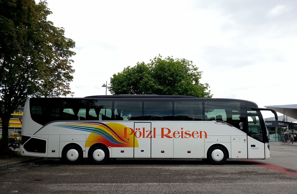 Setra 516 HD von P�lzl Reisen aus �sterreich im Juni 2015 in Krems.