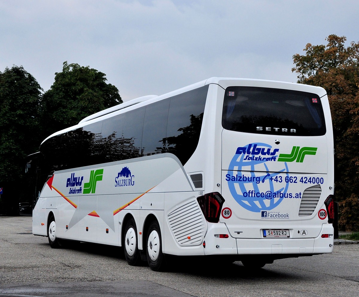 SETRA 517 HD von ALBUS/SALZKRAFT aus �sterreich im August 2013 in  Krems gesehen.
