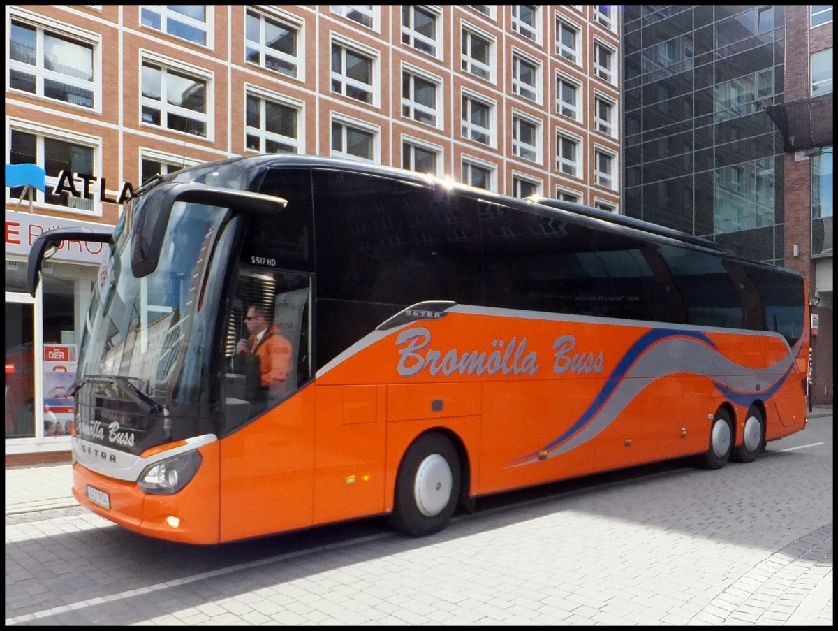 Setra 517 HD von Bromlla Buss aus Schweden in Rostock.