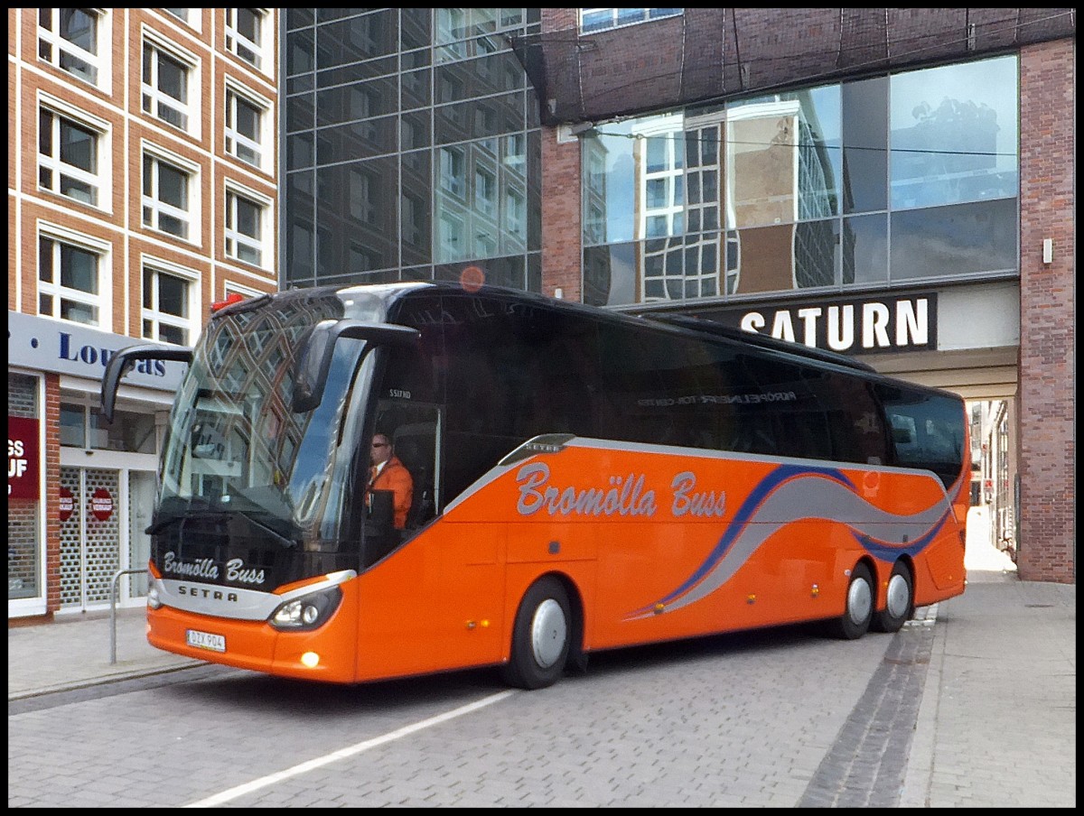 Setra 517 HD von Brom�lla Buss aus Schweden in Rostock.