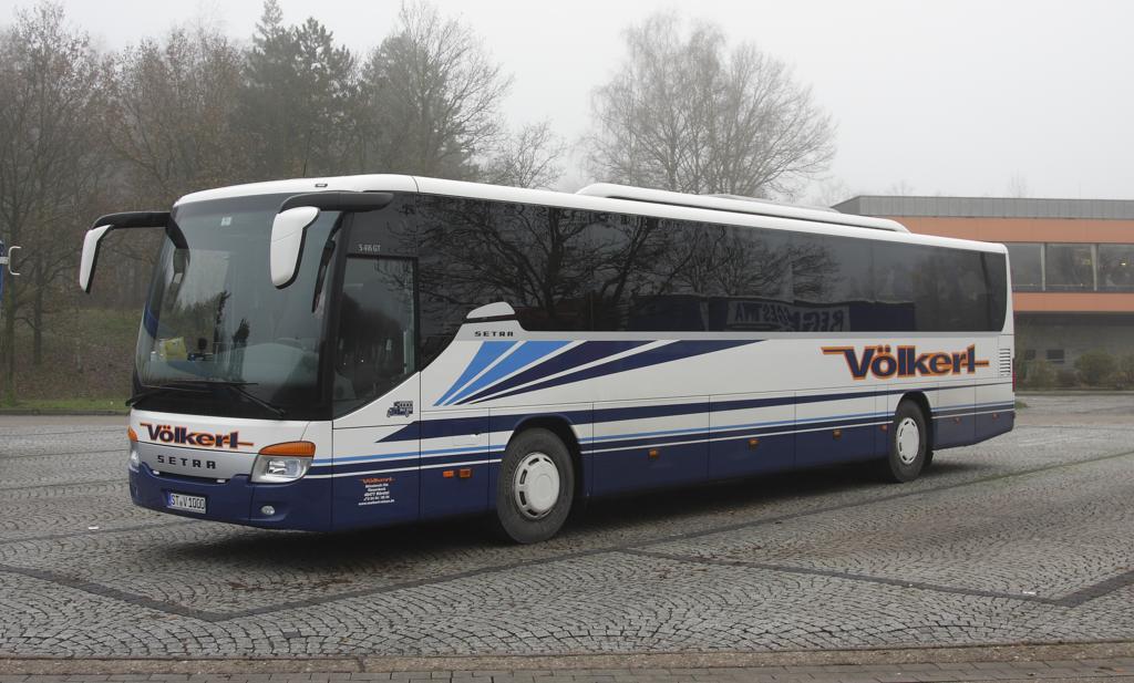 Setra S 416 GT Reisebus der Fa. V�lkert aus H�rstel - Riesenbeck.
Gesehen am 12.12.2013 auf der Rastst�tte Wildeshausen.