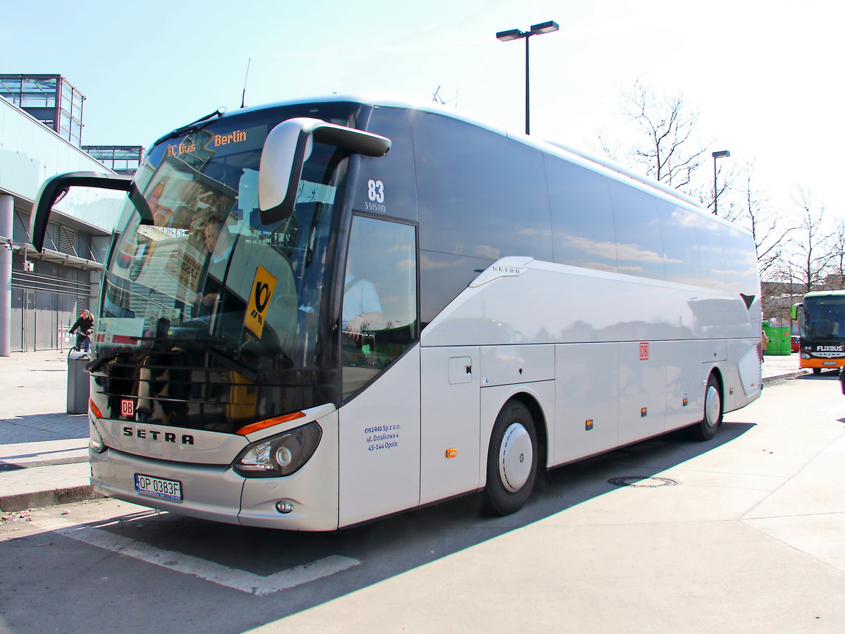 Setra S 515HD IC Bus am 02. April 2018 am Bahnhof Berlin S�dkreuz.