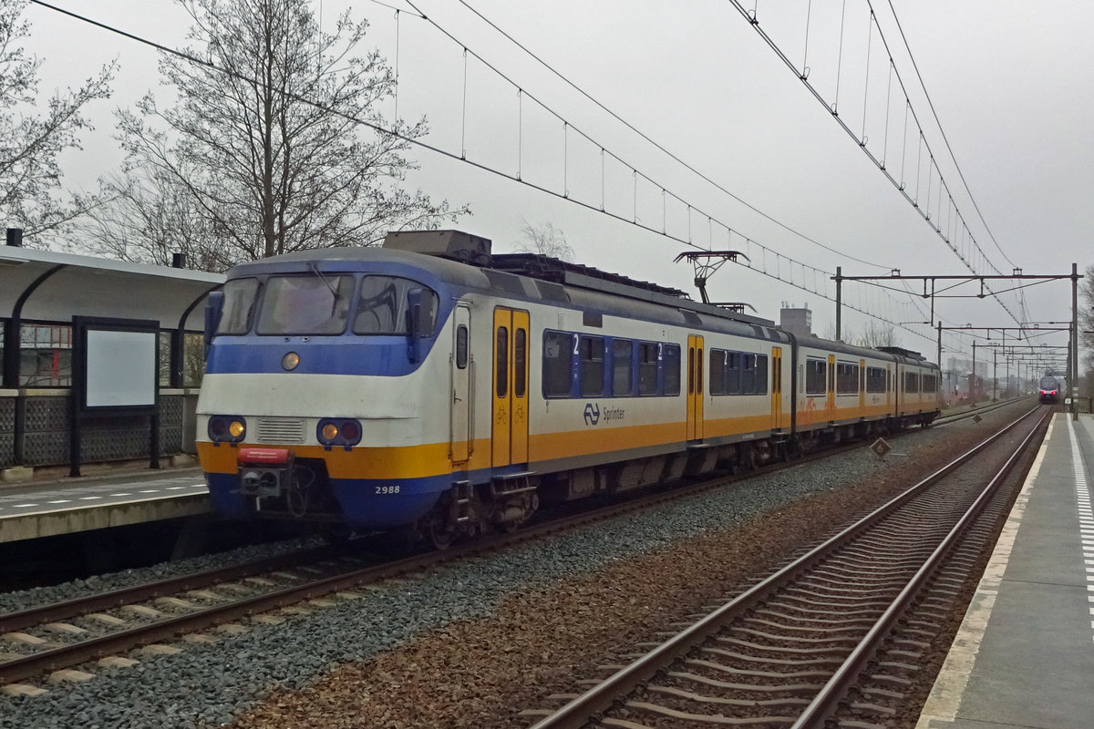 SGM 2988 hält am 29 Januar 2020 in Nijmegen-Dukenburg.