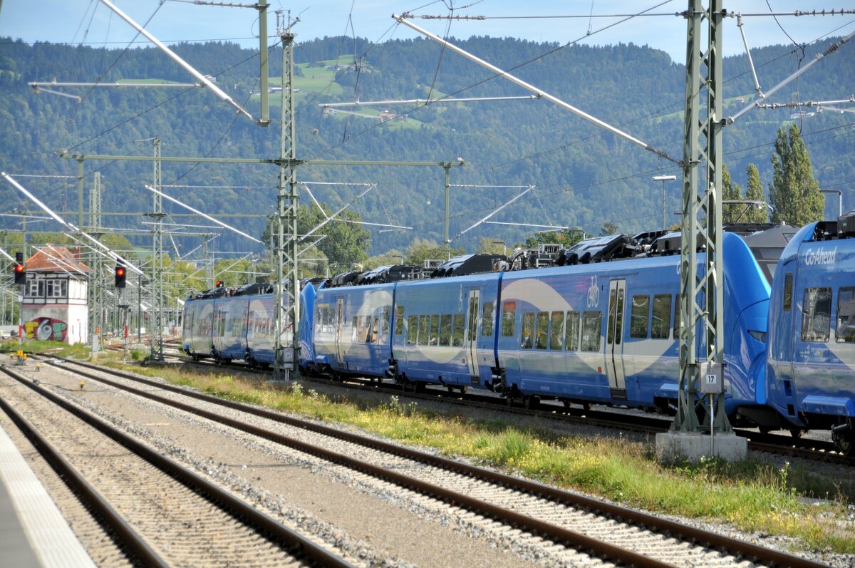 Siemens Mireo neue GoAhead Triebfahrzeuge der Reihe 94 80 2463 xxx-x D-GABY werden bereit gestellt zum Fahrplanwechsel im Allgäu, wenn GoAhead Bayern die Fahrbereitschaft in dem Gebiet übernimmt. Lindau-Reutin am 12.09.2022.