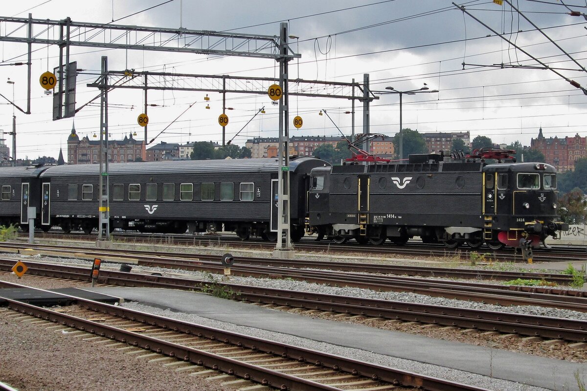 SJ 1414 treft am 13 September 2015 in Stockholm ein.