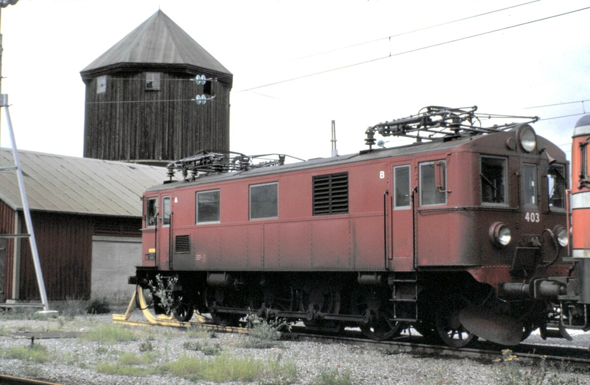 SJ Du 2 Nr.403 in Hallsberg am 11.08.1985.