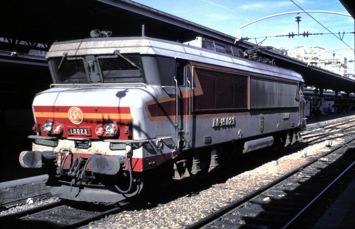 SNCF BB 15 023 im Gare de L'Est in Paris am 09.10.1994.