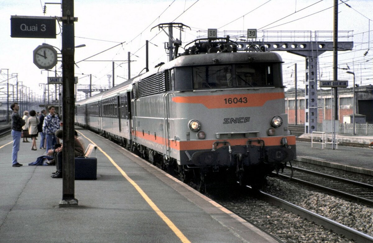 SNCF BB 16 043 in St. Quentin am 11.10.1994.