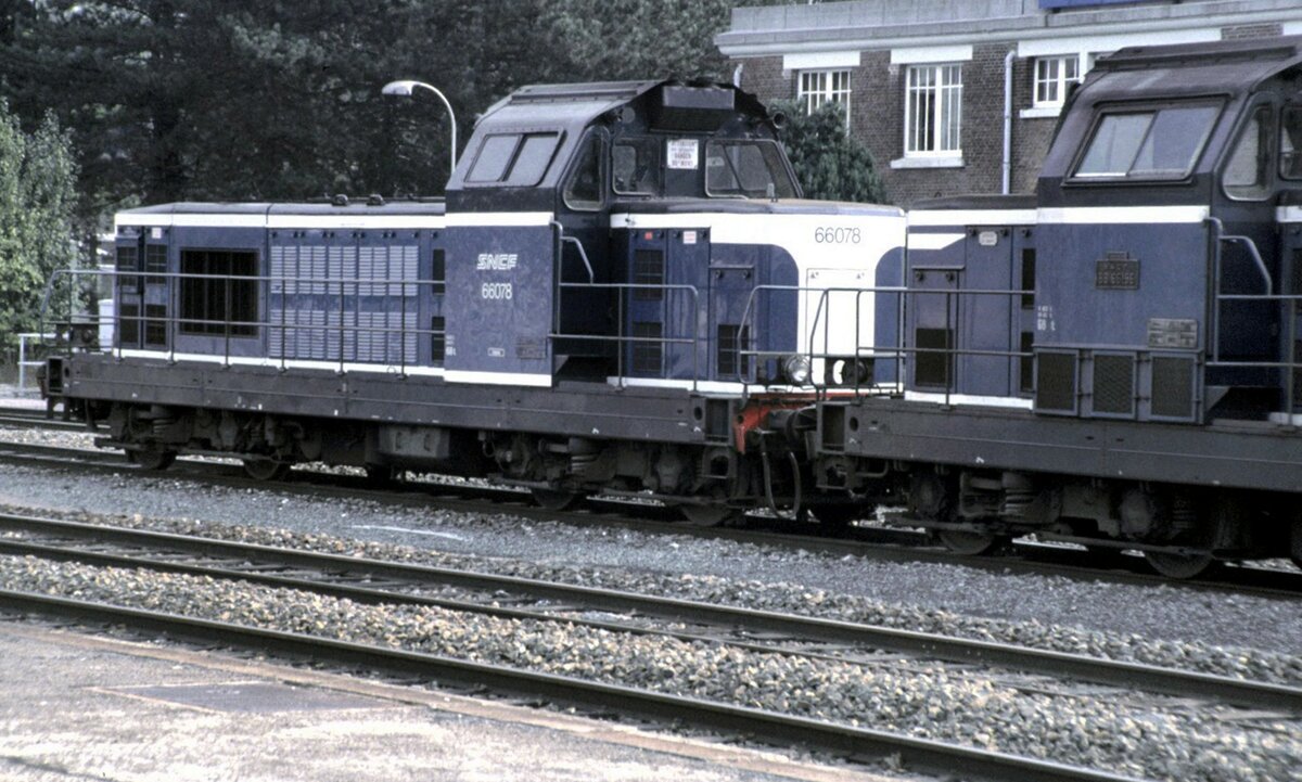 SNCF Diesellok 66 078 in St.Quentin am 09.10.1994.