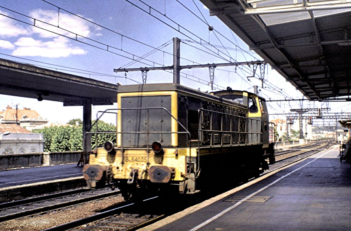 SNCF Diesellok BB 64 035 in Nimes am 10.08.1979.