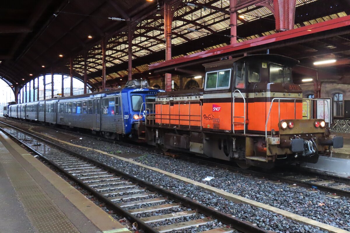 SNCF Y 8110 rangiert am grauen 2.Jänner 2025 in Strasbourg Gare Centrale.