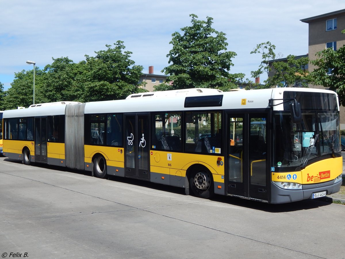 Solaris Urbino 18 der BVG in Berlin.