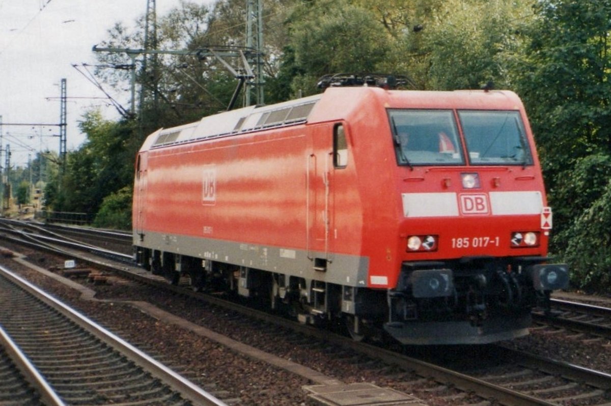 Solofahrt für 185 017 durch Hamburg-Harburg am 21 Mai 2004.