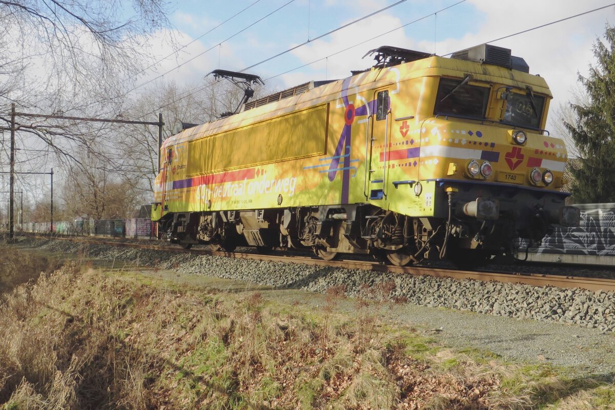 Solofahrt für Strukton 1740 durch Wijchen auf den Weg nach Nijmegen am 20 Jänner 2022.