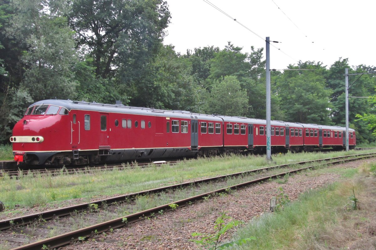 Sonderleistung mit DE-III 115 steht abfahrtbereit in Kerkrade am 12 Juli 2014.