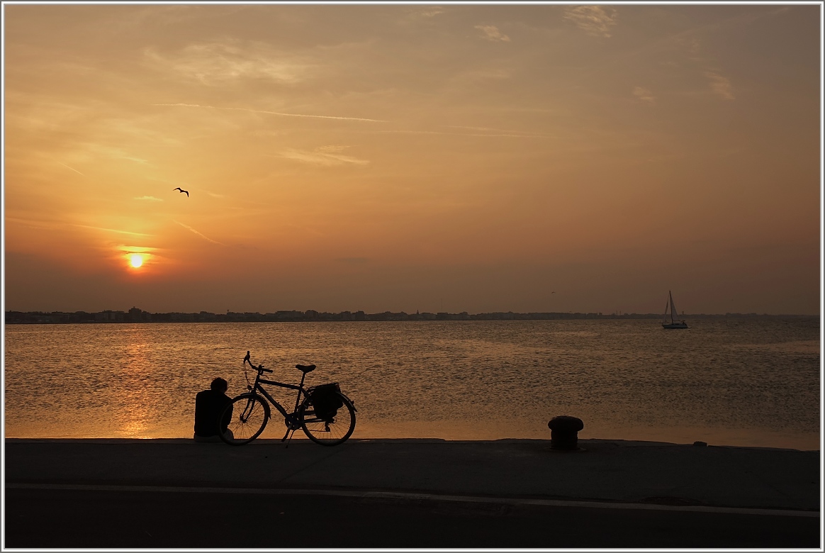 Sonnenuntergang in Rimini.
(18.09.2014)