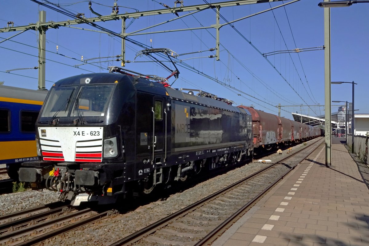 Stahlzug mit RFO 193 623 durchfahrt am 28 Juni 2019 Tilburg.