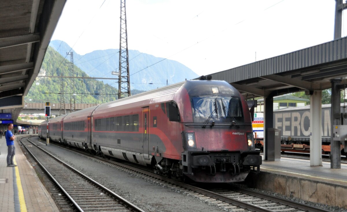 Steuerwagen von Railjet 80-90.715 in Kufstein am 12.08.2022.