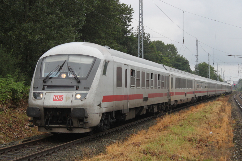 Steuerwagen(Bimmdzf)als IC 2301 von Warnem�nde nach Leipzig Hbf bei der Durchfahrt in Rostock-Bramow.12.08.2017