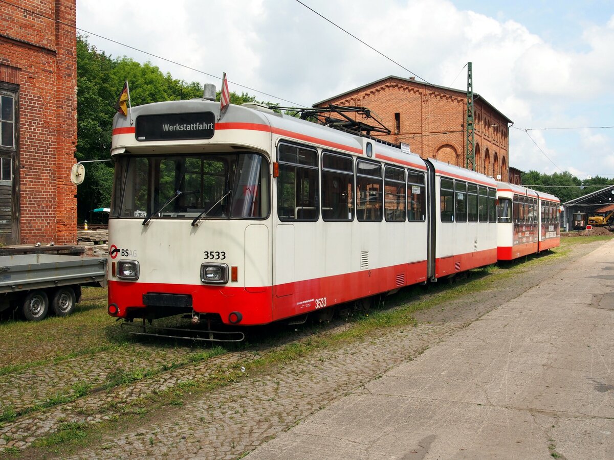 Straßenbahn / Stadtbahn; Museums Straßenbahn; Wehmingen ex Bremen;    GT 4 f Nr.3533 von Wegmann Baujahr 1976 in Wehmingen am 15.06.2014.